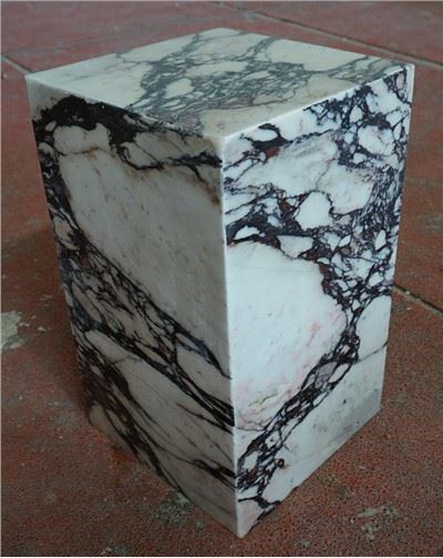 Conception de table de plinthe Calacatta Viola