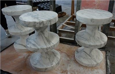Table d'appoint en marbre aiguisé Arabescato, nouvelle architecture de conception